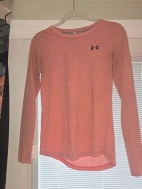 Under Armour Women’s Long Sleeve Athletic Top – XS